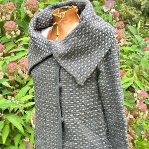 Folded Collar sweater